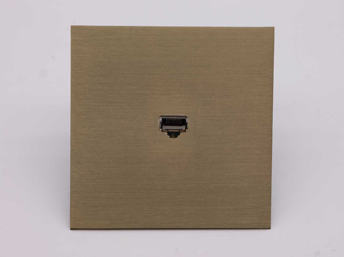 Madame steel prise RJ45 finition laiton antique