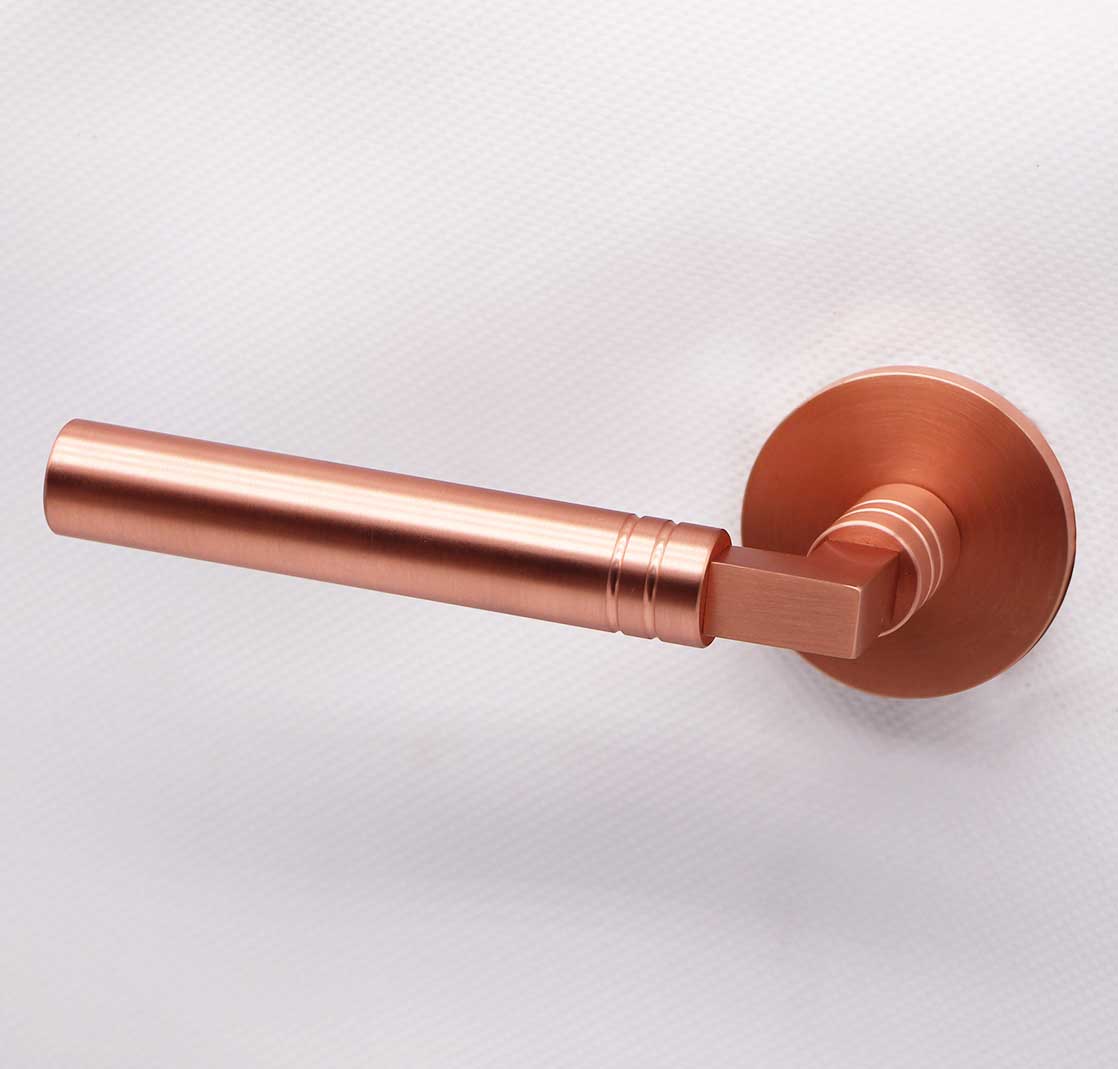 Madame steel poignée sur mesure