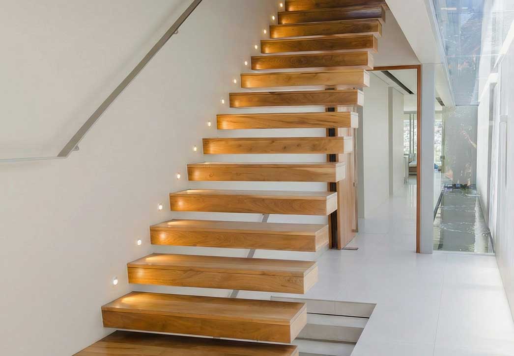 Madame Steel, balisage intérieur d'un escalier avec des Nanolight.
